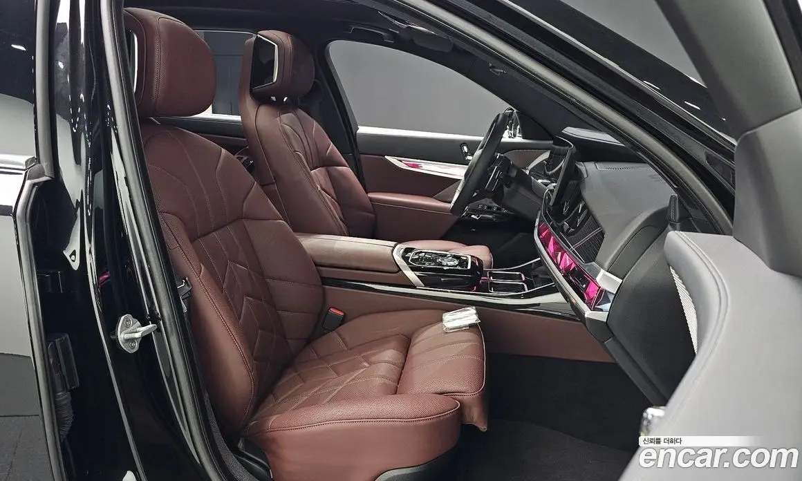 BMW 7 серия 2025 3.0 автомат (гидро), фото 15 BMW 7 серия 2025 3.0 автомат (гидро), фото 15