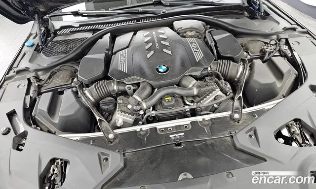 BMW 8 серия 2022 4.4 автомат (гидро), миниатюра 6 BMW 8 серия 2022 4.4 автомат (гидро), миниатюра 6