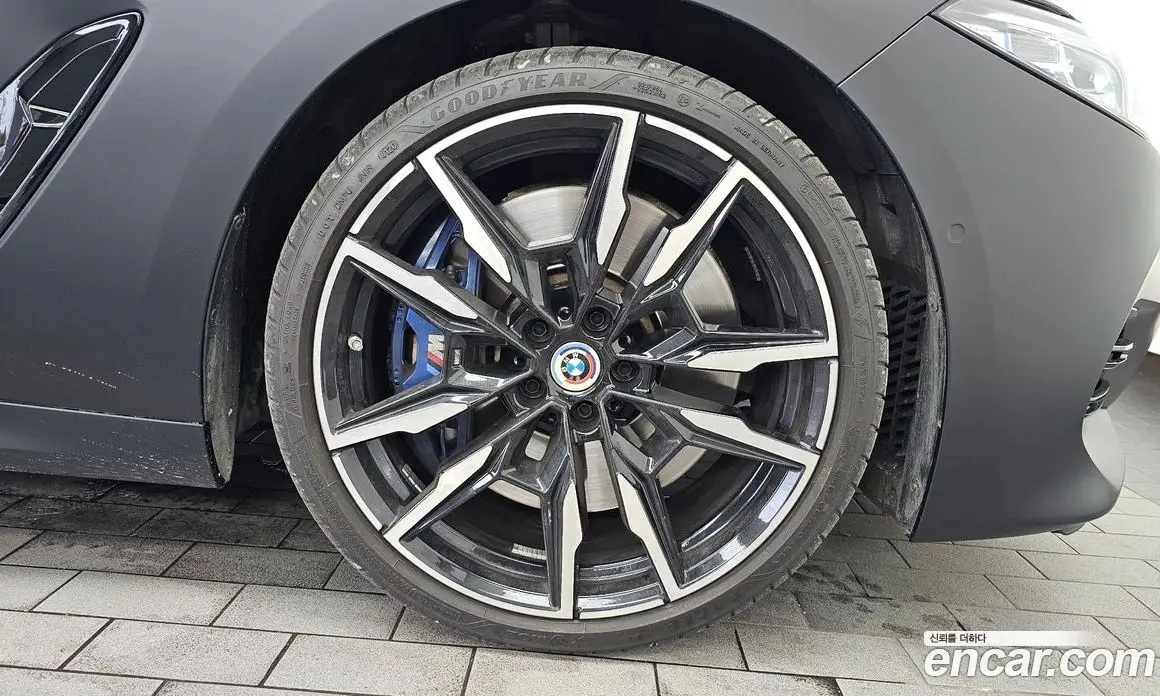 BMW 8 серия 2022 4.4 автомат (гидро), фото 7 BMW 8 серия 2022 4.4 автомат (гидро), фото 7
