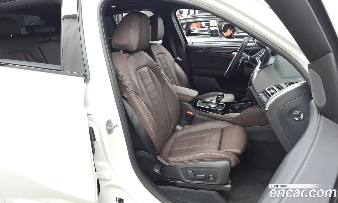 BMW X4 2025 2.0 автомат (гидро), фото 16 BMW X4 2025 2.0 автомат (гидро), фото 16