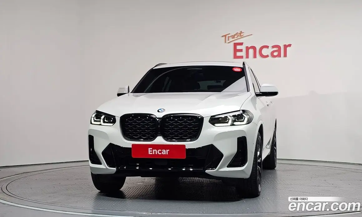 BMW X4 2025 2.0 автомат (гидро), фото 3 BMW X4 2025 2.0 автомат (гидро), фото 3