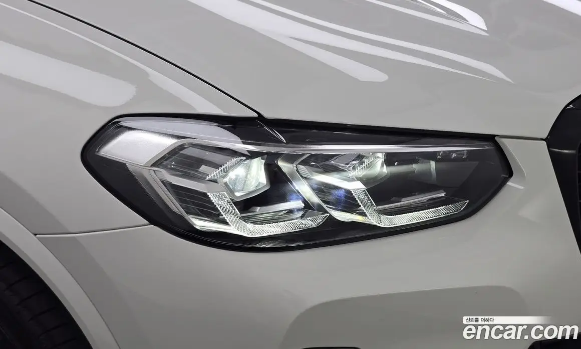 BMW X4 2025 2.0 автомат (гидро), фото 8 BMW X4 2025 2.0 автомат (гидро), фото 8