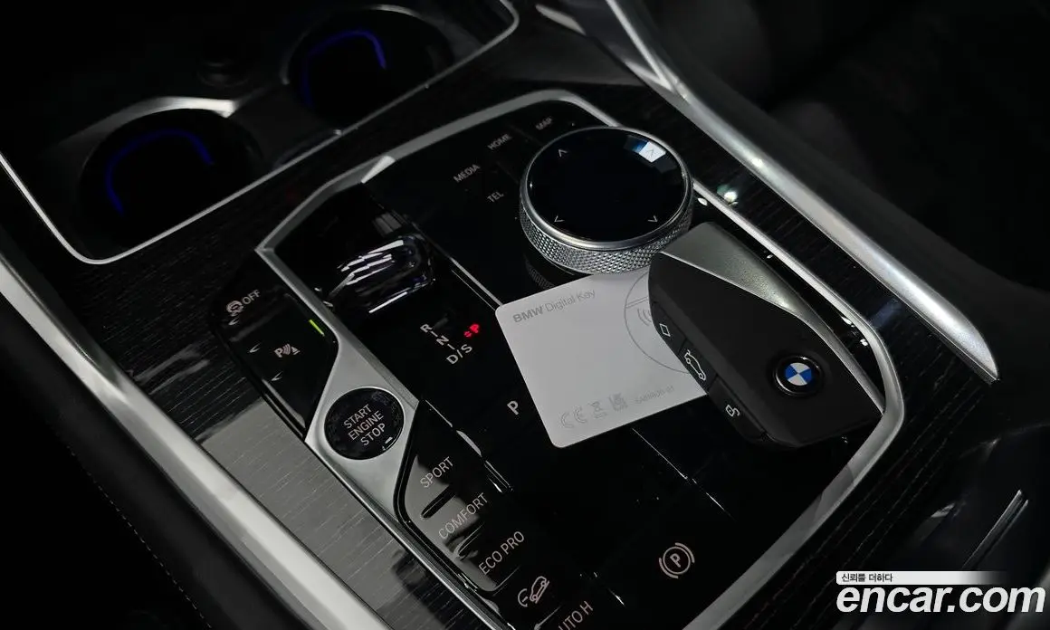 BMW X6 2025 3.0 автомат (гидро), фото 12