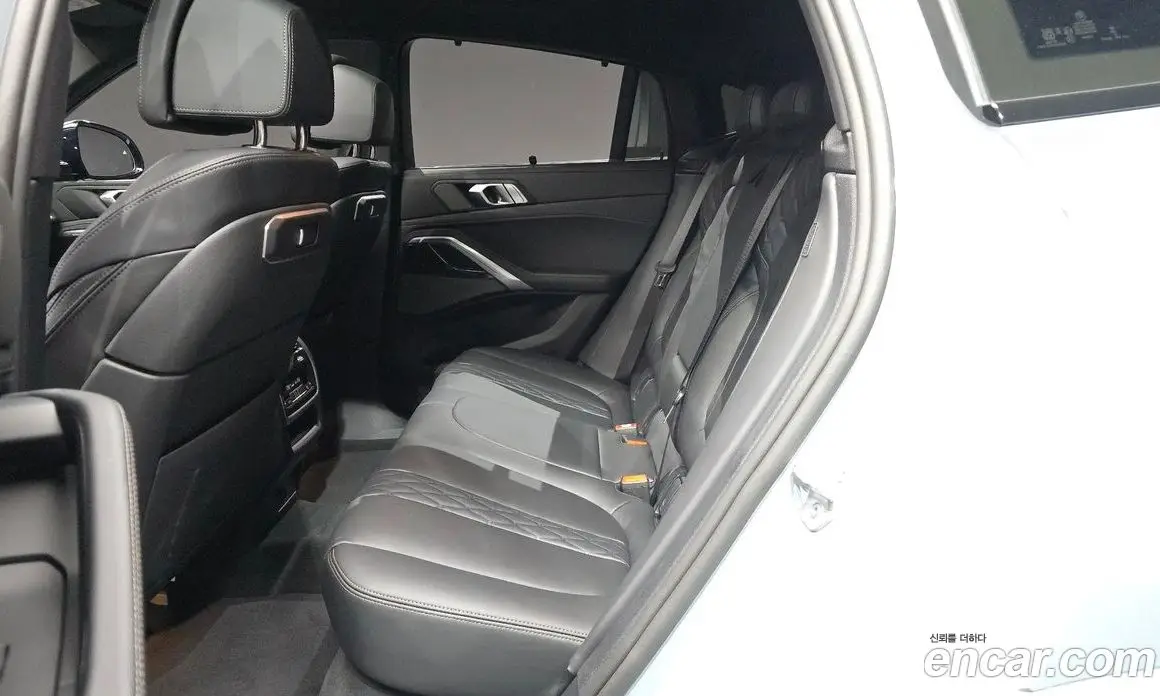 BMW X6 2025 3.0 автомат (гидро), фото 18