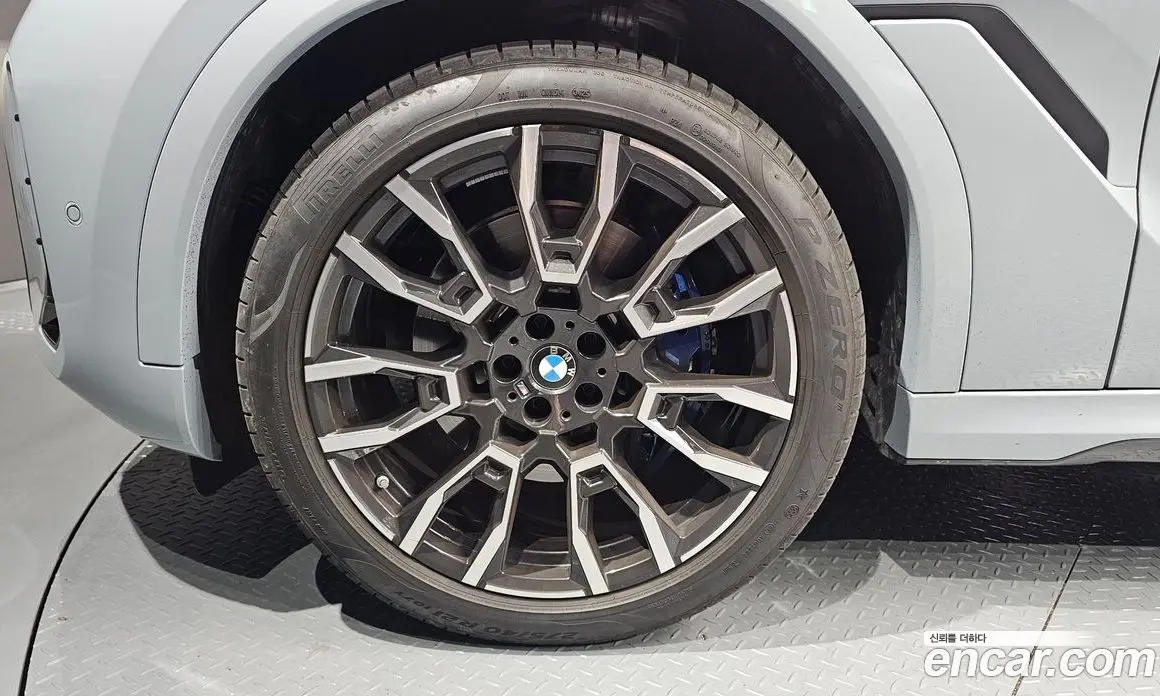 BMW X6 2025 3.0 автомат (гидро), фото 5