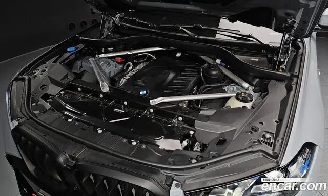 BMW X6 2025 3.0 автомат (гидро), миниатюра 6