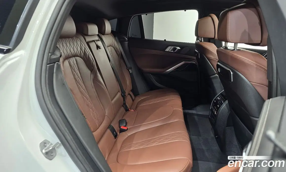 BMW X6 2025 3.0 автомат (гидро), фото 17