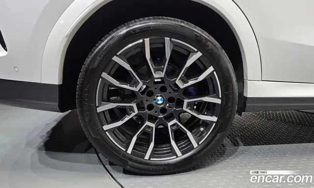 BMW X6 2025 3.0 автомат (гидро), миниатюра 5