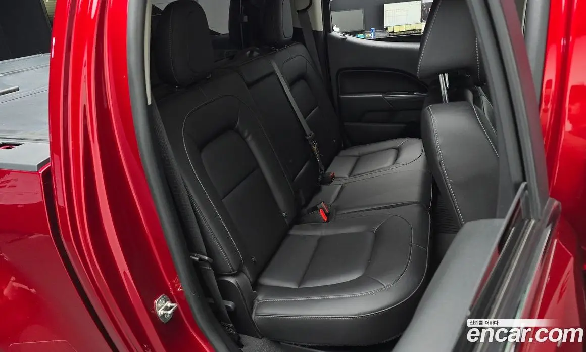Chevrolet Colorado 2022 3.6 автомат (гидро), фото 16