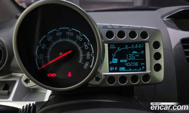 Chevrolet Spark 2013 1.0 автомат (гидро), миниатюра 11
