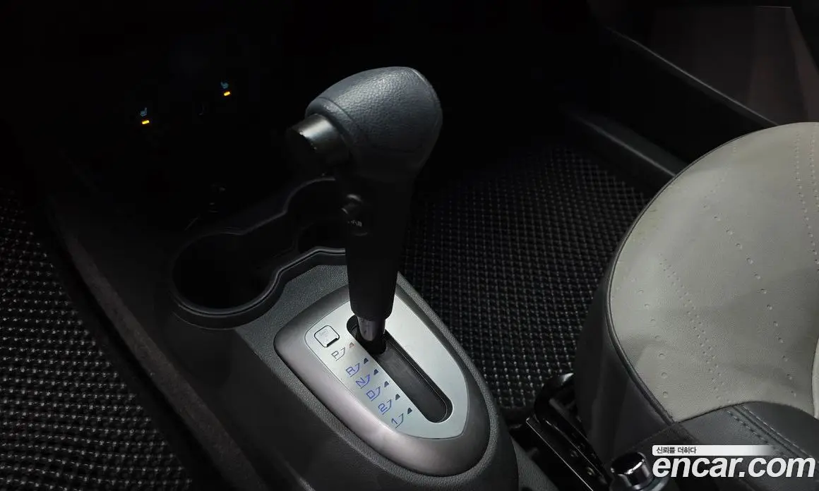 Chevrolet Spark 2014 1.0 автомат (гидро), фото 12