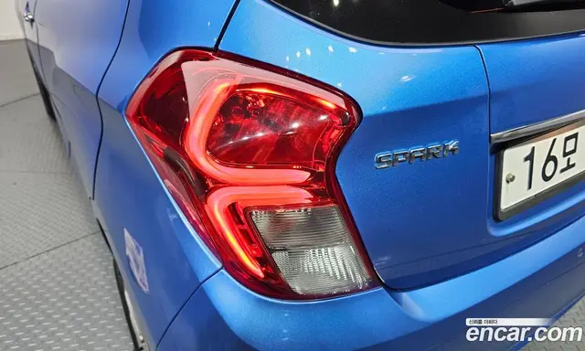 Chevrolet Spark 2016 1.0 автомат (гидро), миниатюра 9