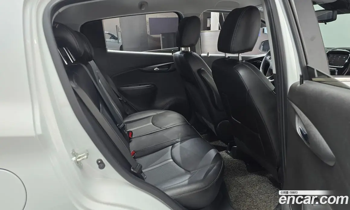Chevrolet Spark 2021 1.0 автомат (гидро), фото 17