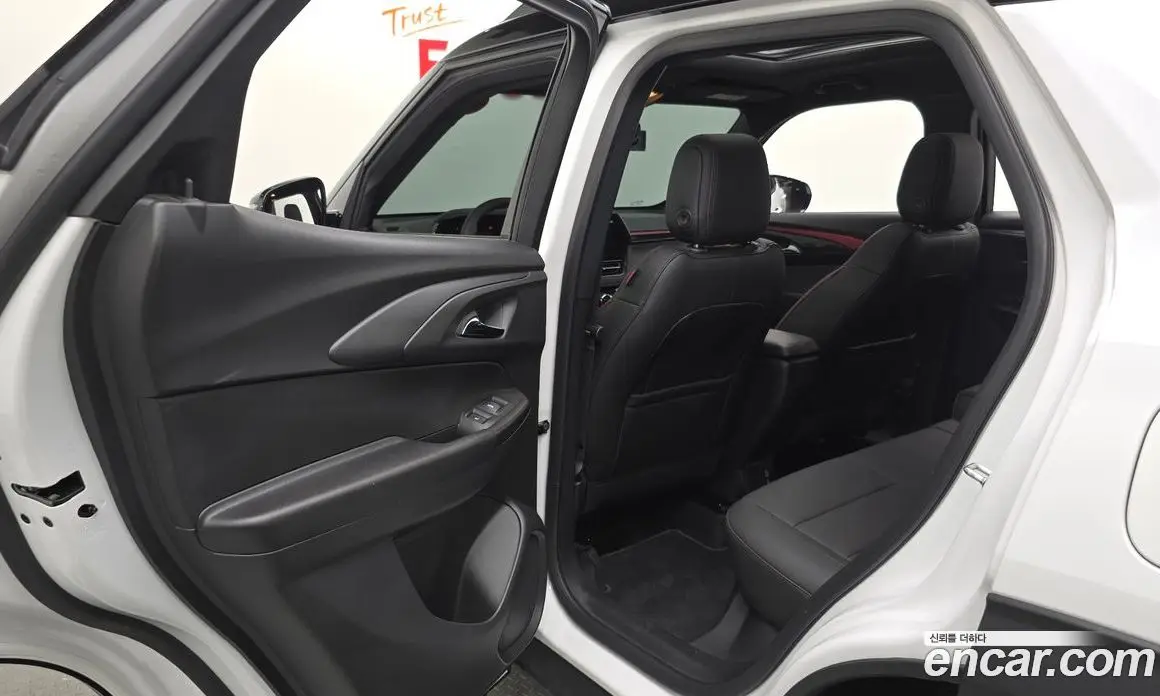 Chevrolet TrailBlazer 2025 1.3 автомат (гидро), фото 15 Chevrolet TrailBlazer 2025 1.3 автомат (гидро), фото 15