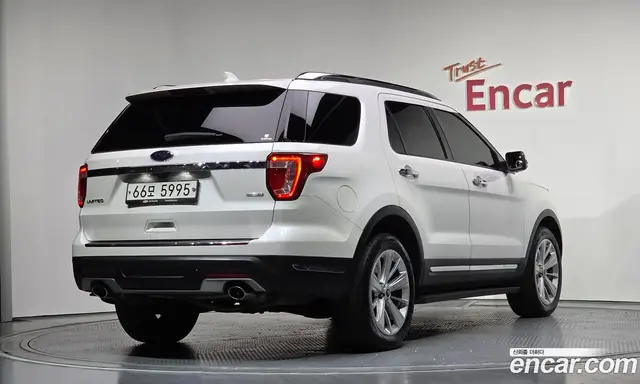 Ford Explorer 2018 2.3 автомат (гидро), миниатюра 2 Ford Explorer 2018 2.3 автомат (гидро), миниатюра 2