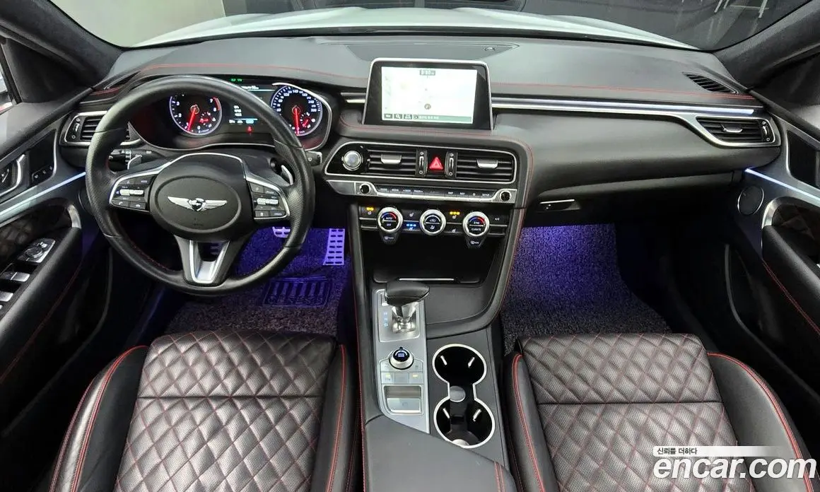 Genesis G70 2018 2.0 автомат (гидро), фото 10 Genesis G70 2018 2.0 автомат (гидро), фото 10