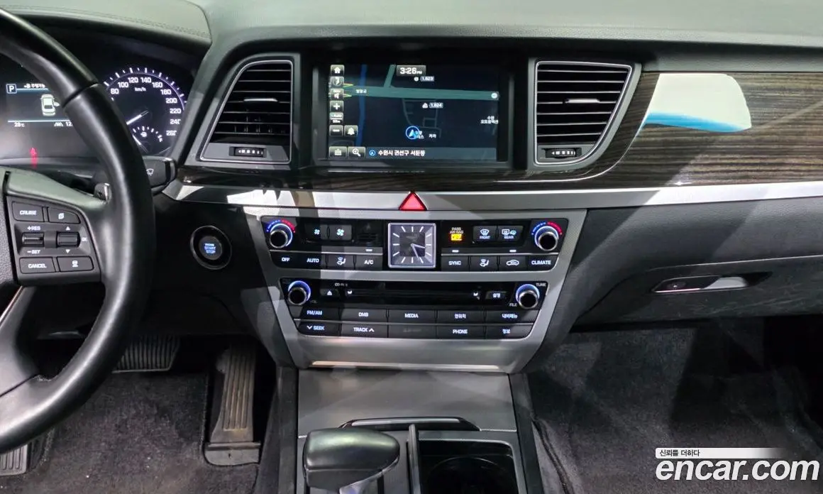 Genesis G80 2017 3.3 автомат (гидро), фото 20 Genesis G80 2017 3.3 автомат (гидро), фото 20