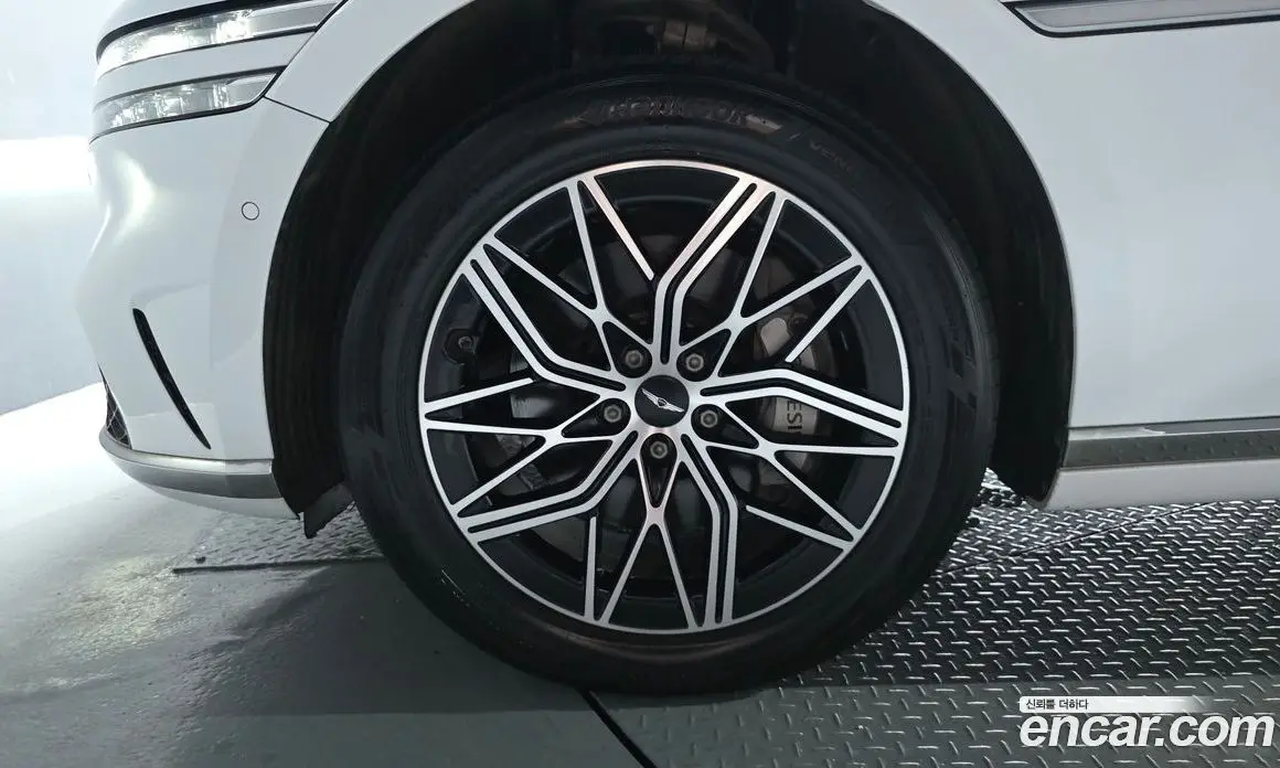 Genesis G90 2022 3.5 автомат (гидро), фото 5 Genesis G90 2022 3.5 автомат (гидро), фото 5