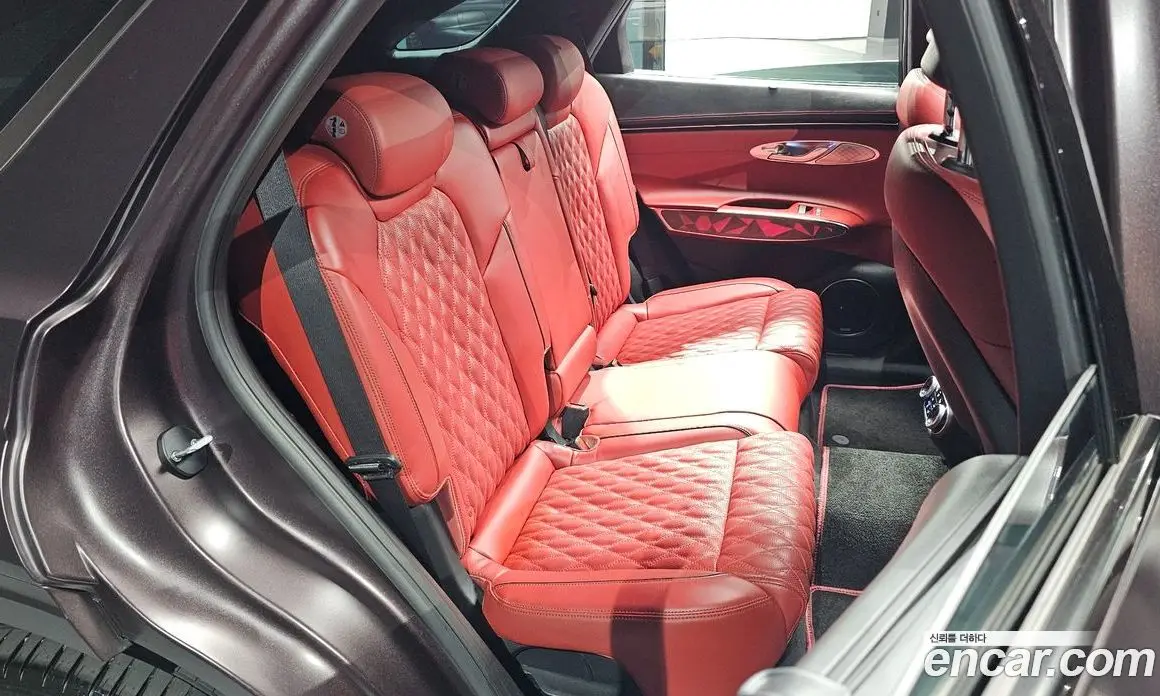 Genesis GV70 2022 3.5 автомат (гидро), фото 17 Genesis GV70 2022 3.5 автомат (гидро), фото 17