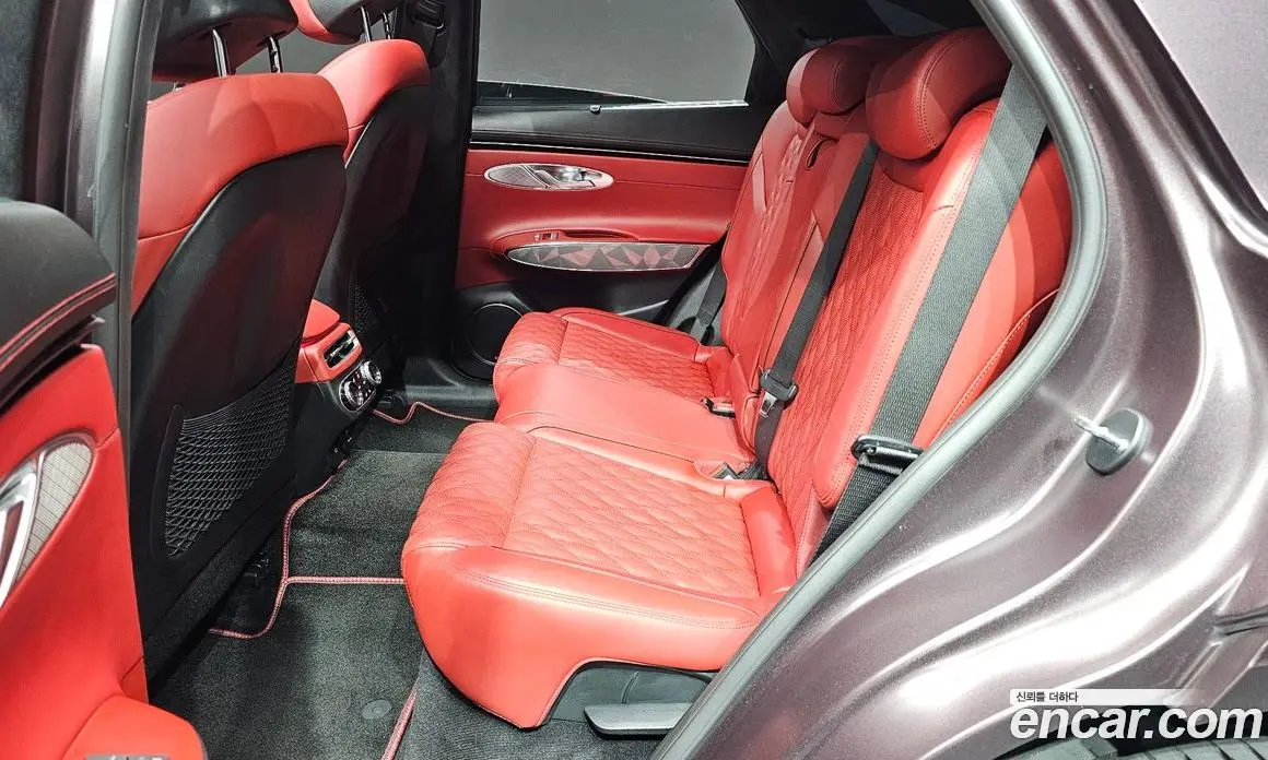 Genesis GV70 2022 3.5 автомат (гидро), фото 18 Genesis GV70 2022 3.5 автомат (гидро), фото 18