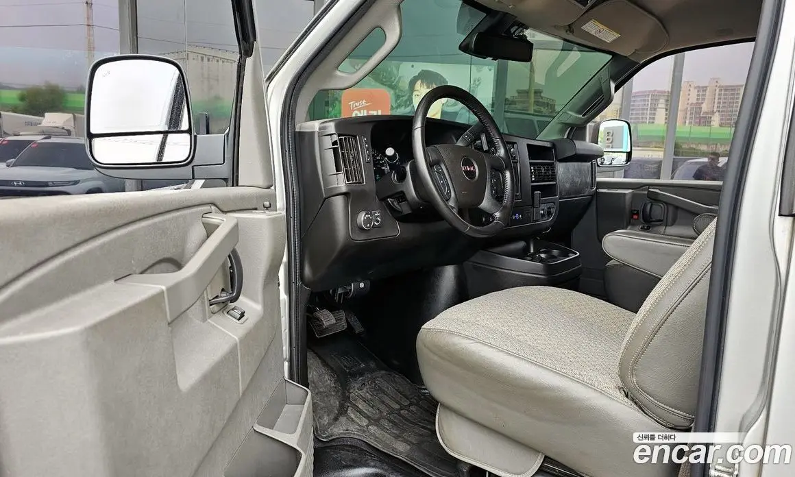 GMC Savana 2020 6.0 автомат (гидро), фото 13 GMC Savana 2020 6.0 автомат (гидро), фото 13