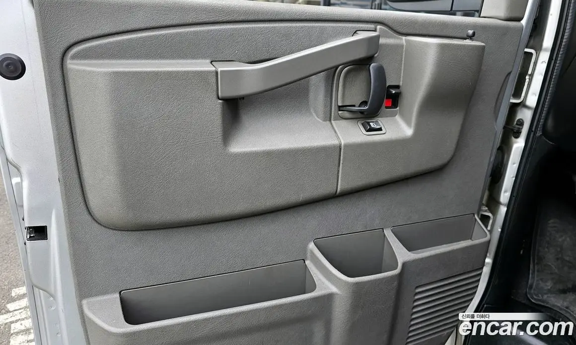 GMC Savana 2020 6.0 автомат (гидро), фото 14 GMC Savana 2020 6.0 автомат (гидро), фото 14