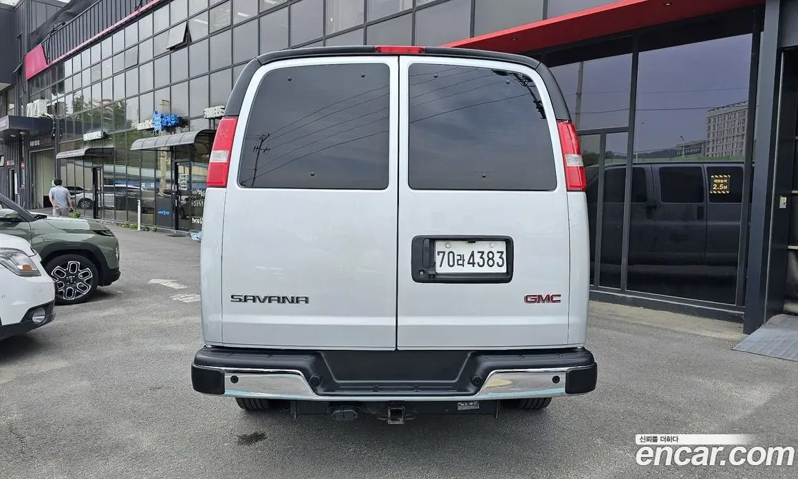 GMC Savana 2020 6.0 автомат (гидро), фото 4 GMC Savana 2020 6.0 автомат (гидро), фото 4