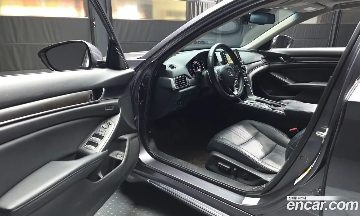Honda Accord 2018 2.0 автомат (гидро), фото 13 Honda Accord 2018 2.0 автомат (гидро), фото 13