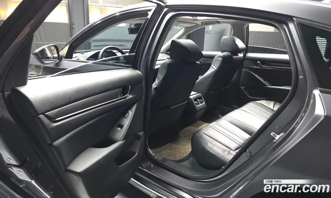 Honda Accord 2018 2.0 автомат (гидро), фото 16 Honda Accord 2018 2.0 автомат (гидро), фото 16