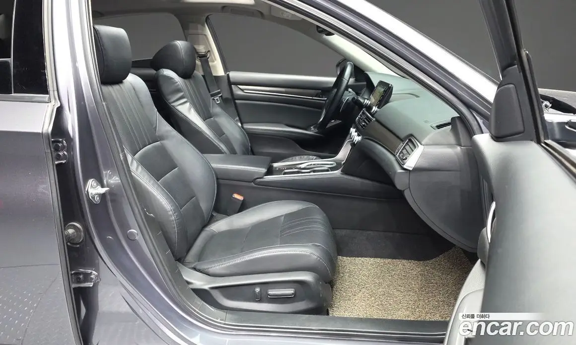 Honda Accord 2018 2.0 автомат (гидро), фото 17 Honda Accord 2018 2.0 автомат (гидро), фото 17