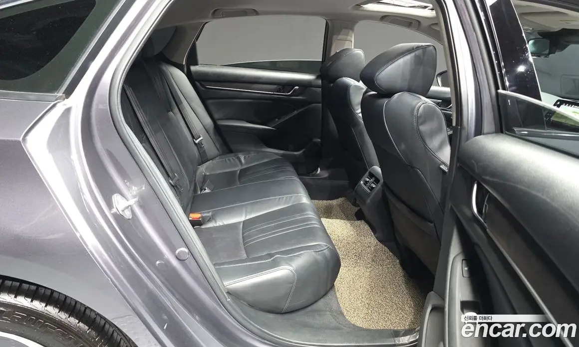 Honda Accord 2018 2.0 автомат (гидро), фото 18 Honda Accord 2018 2.0 автомат (гидро), фото 18