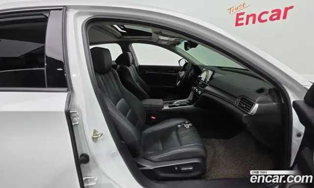 Honda Accord 2019 2.0 автомат (гидро), миниатюра 12