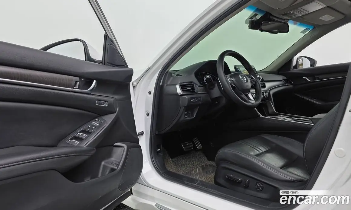 Honda Accord 2019 2.0 автомат (гидро), фото 15 Honda Accord 2019 2.0 автомат (гидро), фото 15