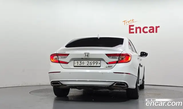 Honda Accord 2019 2.0 автомат (гидро), миниатюра 3 Honda Accord 2019 2.0 автомат (гидро), миниатюра 3