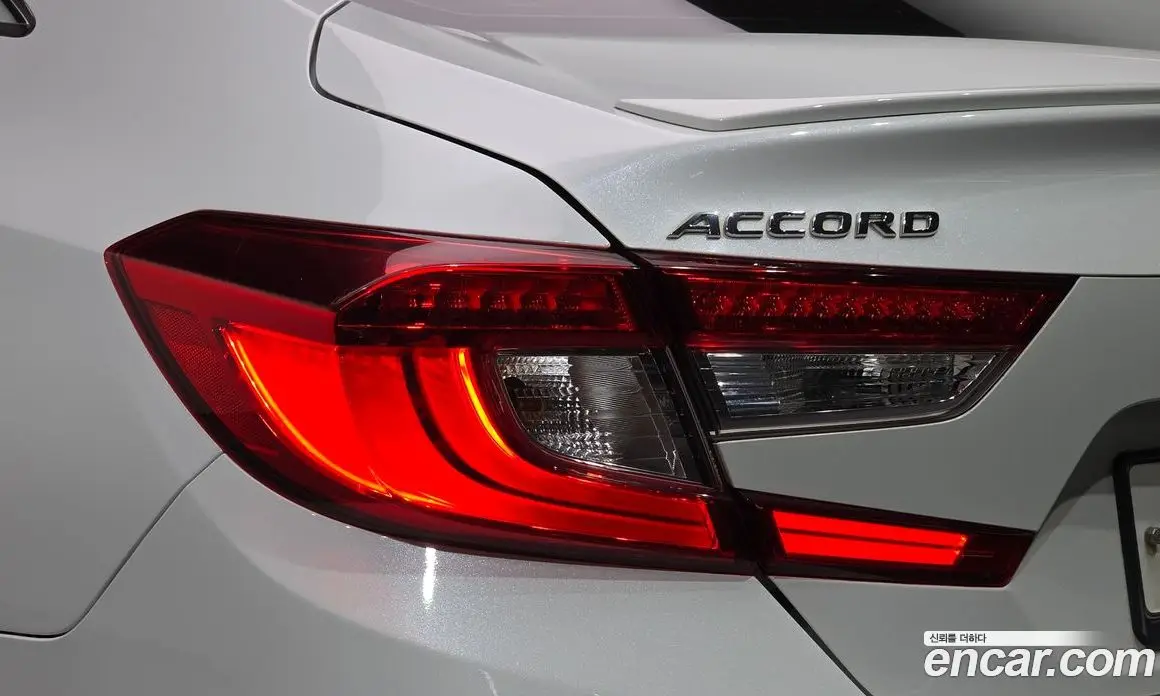 Honda Accord 2019 2.0 автомат (гидро), фото 8 Honda Accord 2019 2.0 автомат (гидро), фото 8