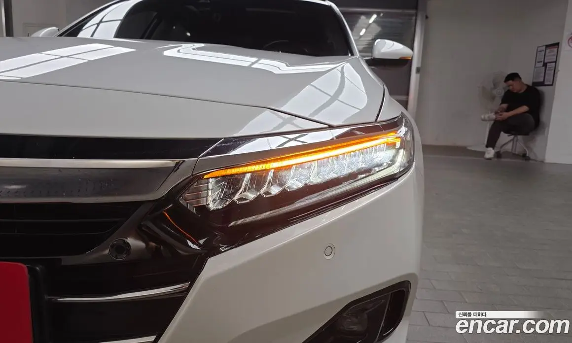Honda Accord 2021 1.5 автомат (гидро), фото 8