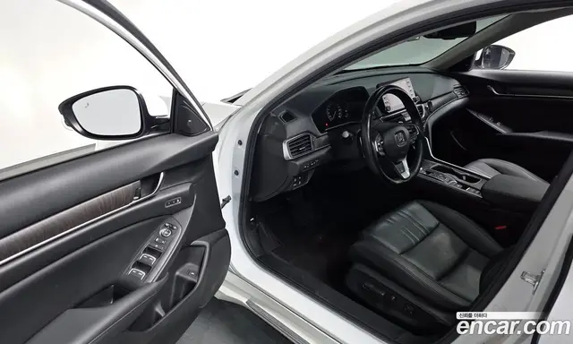 Honda Accord 2022 2.0 автомат (гидро), миниатюра 12