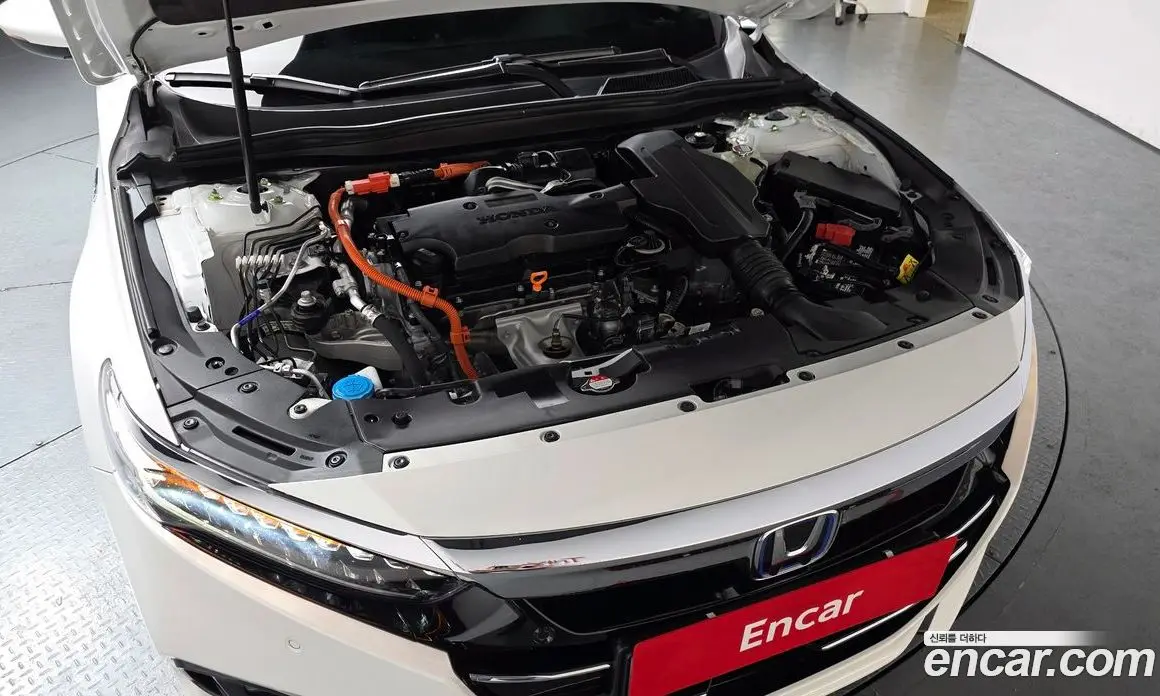 Honda Accord 2022 2.0 автомат (гидро), фото 5