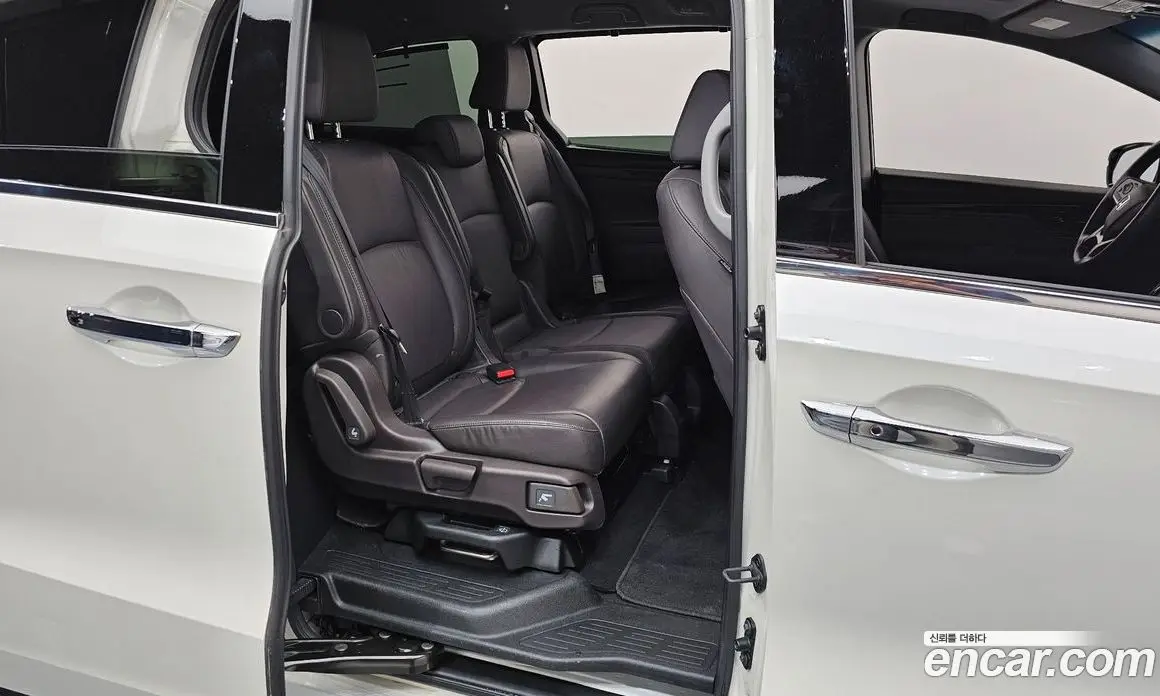Honda Odyssey 2018 3.5 автомат (гидро), фото 17