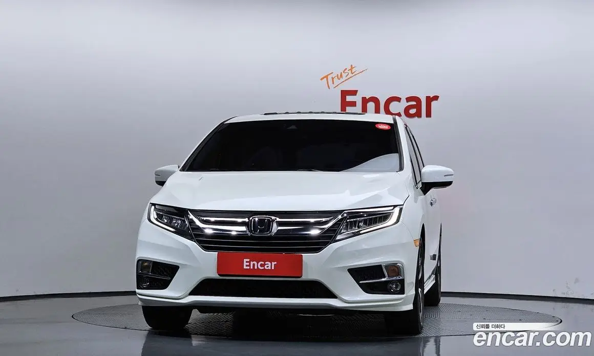 Honda Odyssey 2018 3.5 автомат (гидро), фото 3