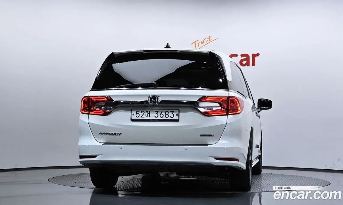 Honda Odyssey 2018 3.5 автомат (гидро), фото 4