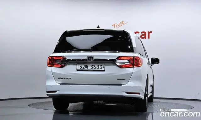 Honda Odyssey 2018 3.5 автомат (гидро), миниатюра 4