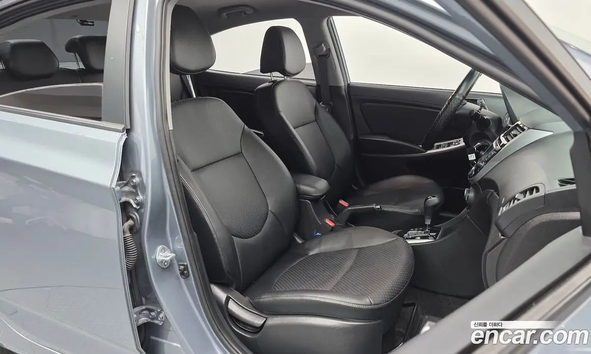 Hyundai Accent 2018 1.4 автомат (гидро), фото 18 Hyundai Accent 2018 1.4 автомат (гидро), фото 18
