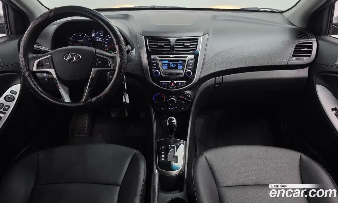 Hyundai Accent 2018 1.4 автомат (гидро), фото 10 Hyundai Accent 2018 1.4 автомат (гидро), фото 10
