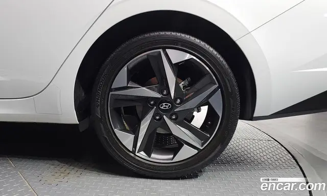Hyundai Avante 2020 1.6 автомат (гидро), миниатюра 7 Hyundai Avante 2020 1.6 автомат (гидро), миниатюра 7
