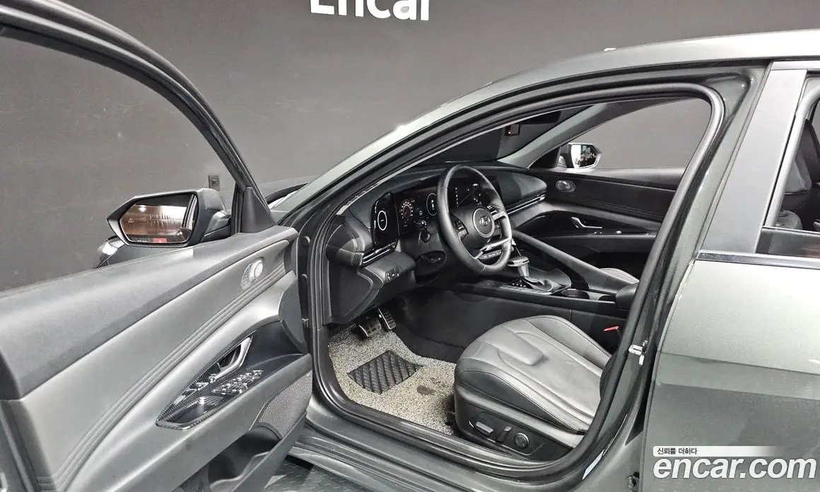 Hyundai Avante 2020 1.6 автомат (гидро), фото 13