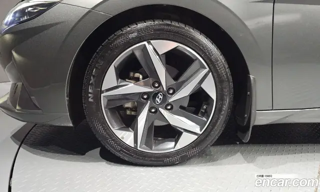 Hyundai Avante 2020 1.6 автомат (гидро), миниатюра 5