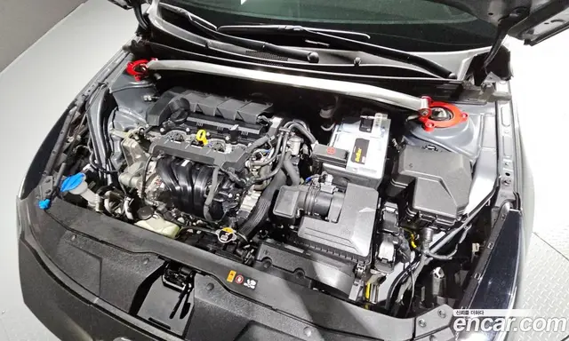 Hyundai Avante 2020 1.6 автомат (гидро), миниатюра 6