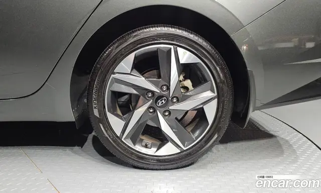Hyundai Avante 2020 1.6 автомат (гидро), миниатюра 7
