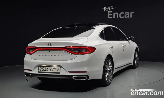 Hyundai Grandeur 2019 2.4 автомат (гидро), миниатюра 2